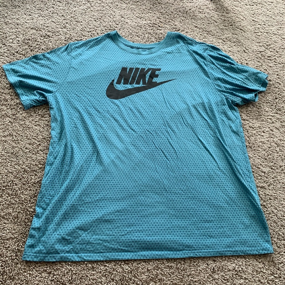The Nike Tee